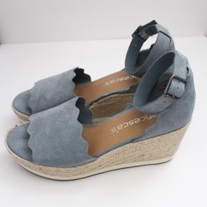 FRANCESCA’S Blue Espadrille Wedges Scallop 9